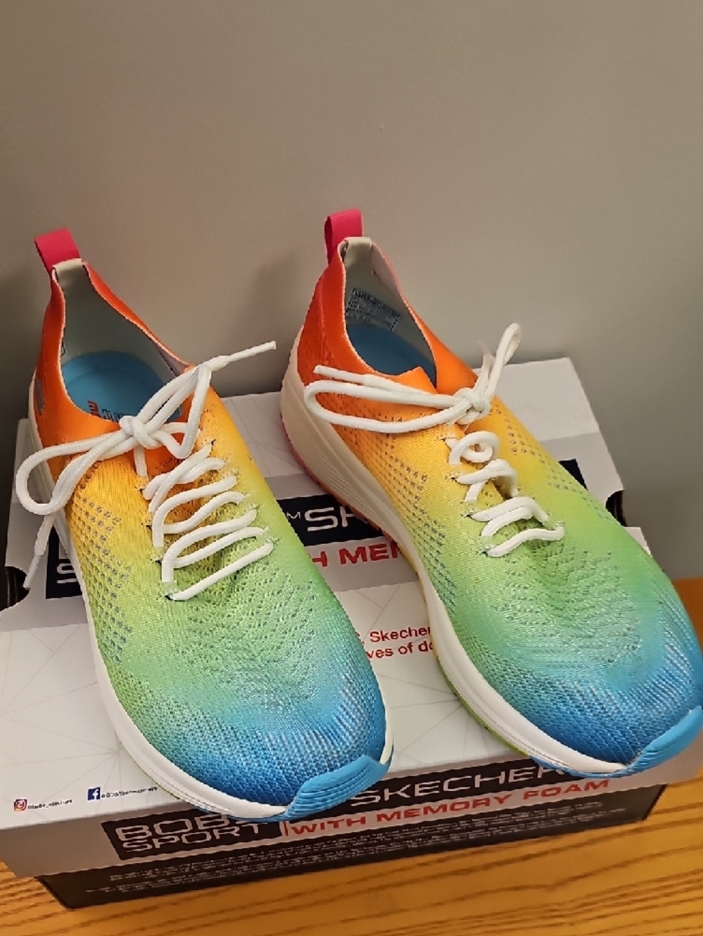 Skechers BOBS SPORT Knit Lace-Up Sneakers - Blue Green Yellow Orange Size 8.5 - Picture 6 of 9